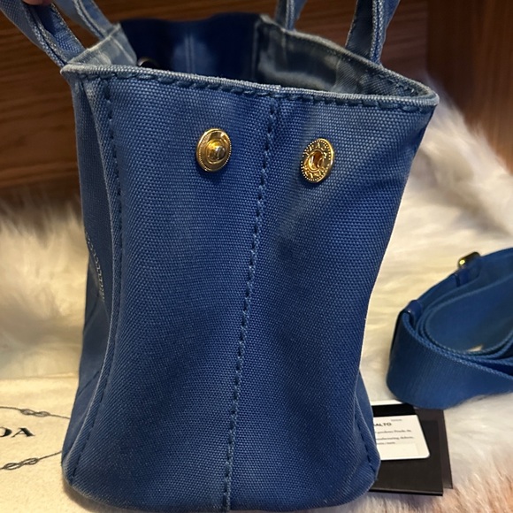 Authentic Prada Canapa - Picture 2 of 12